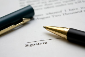 to-sign-a-contract-3-1236622